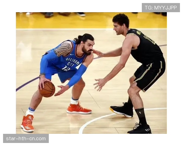 NBA防守三秒规则详解：如何判断球员在禁区内停留超时？